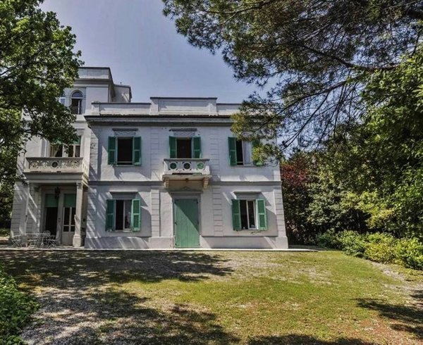 casa indipendente in vendita a Fano in zona Roncosambaccio