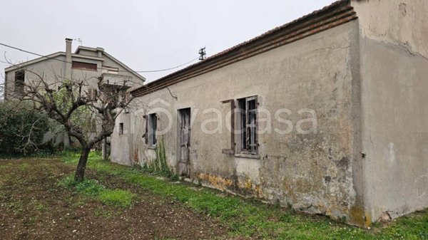 terreno edificabile in vendita a Fano in zona Rosciano