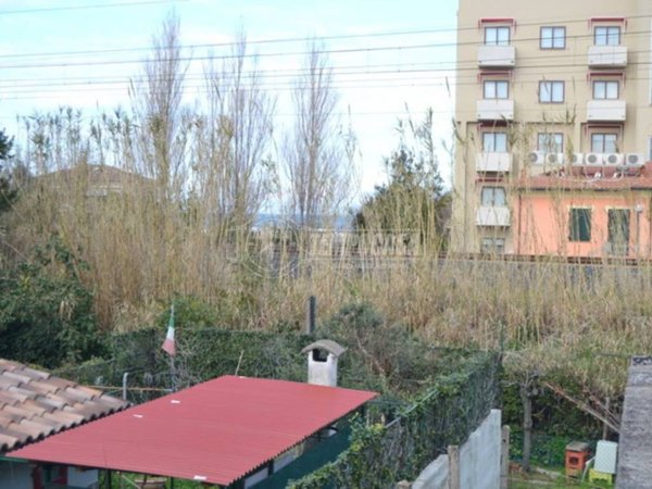 casa indipendente in vendita a Fano
