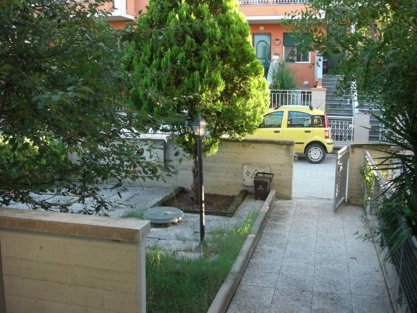 appartamento in vendita a Fano in zona Caminate