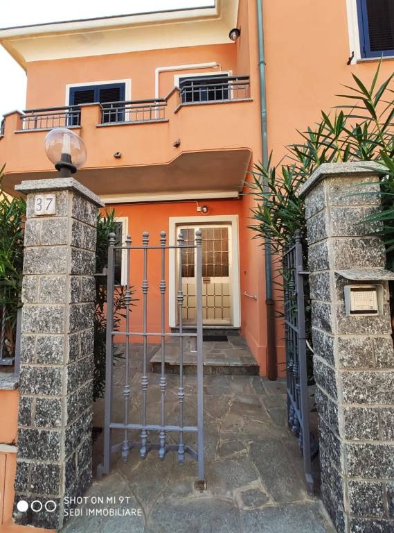 appartamento in vendita a Fano in zona Torrette