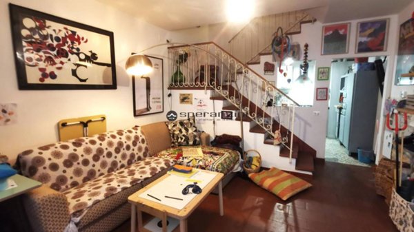 casa indipendente in vendita a Fano
