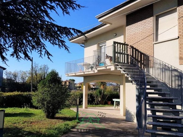 casa indipendente in vendita a Fano in zona Bellocchi