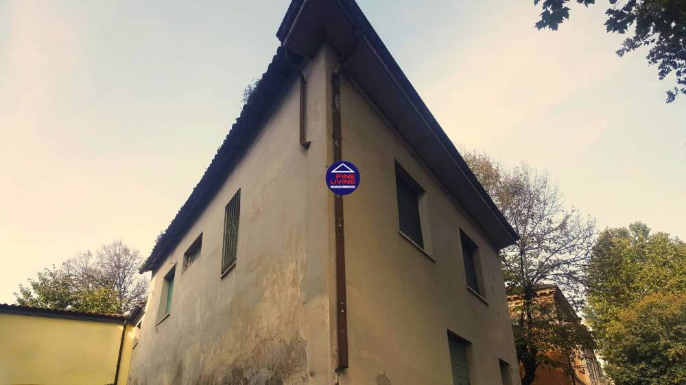 casa indipendente in vendita a Fano