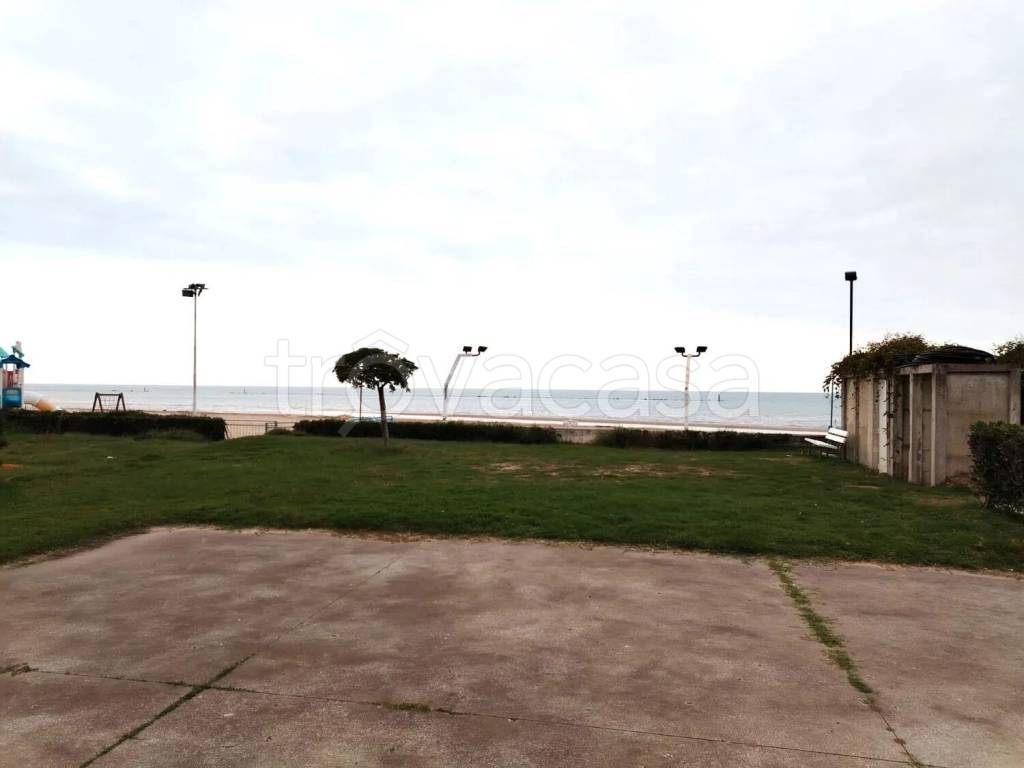 appartamento in vendita a Fano in zona Torrette