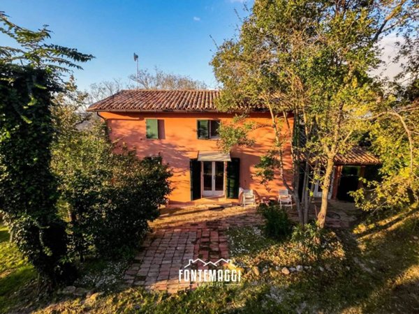casale in vendita a Fano