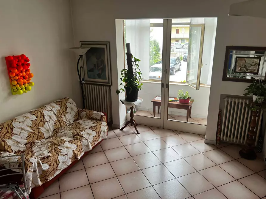 casa indipendente in vendita a Fano