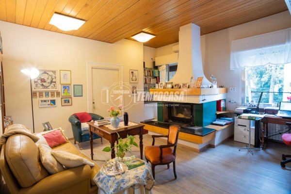 casa indipendente in vendita a Fano in zona Bellocchi