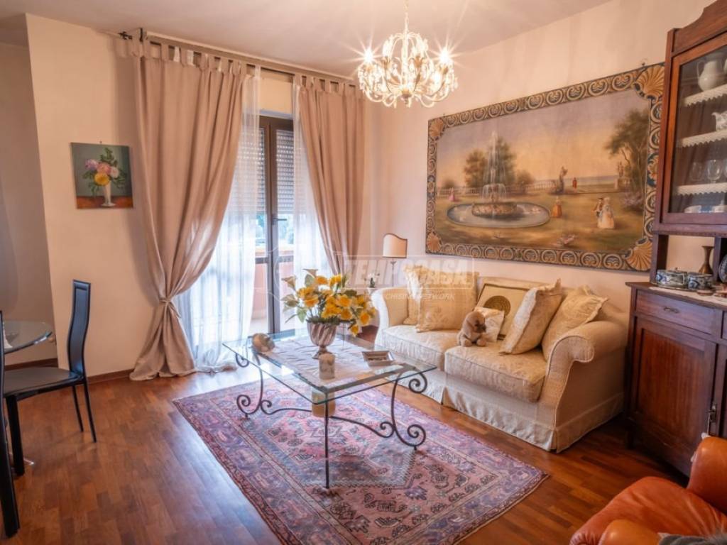 casa indipendente in vendita a Fano