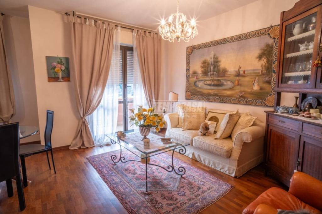 casa indipendente in vendita a Fano