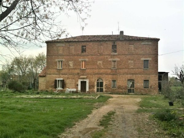 casa indipendente in vendita a Fano