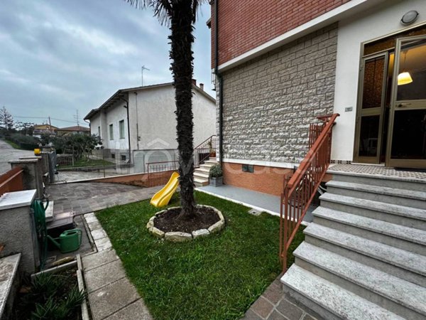 appartamento in vendita a Fano in zona Rosciano