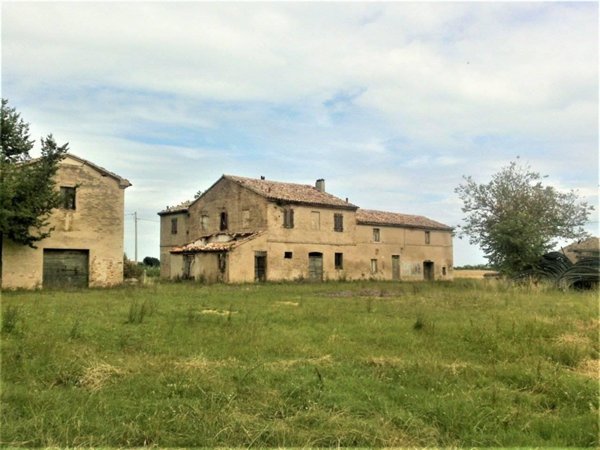 casa indipendente in vendita a Fano