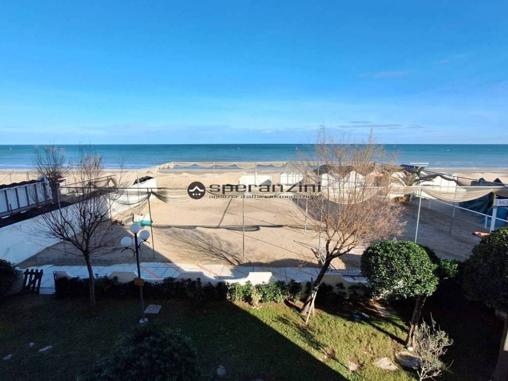 appartamento in vendita a Fano in zona Torrette