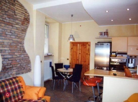 casa indipendente in vendita a Fano