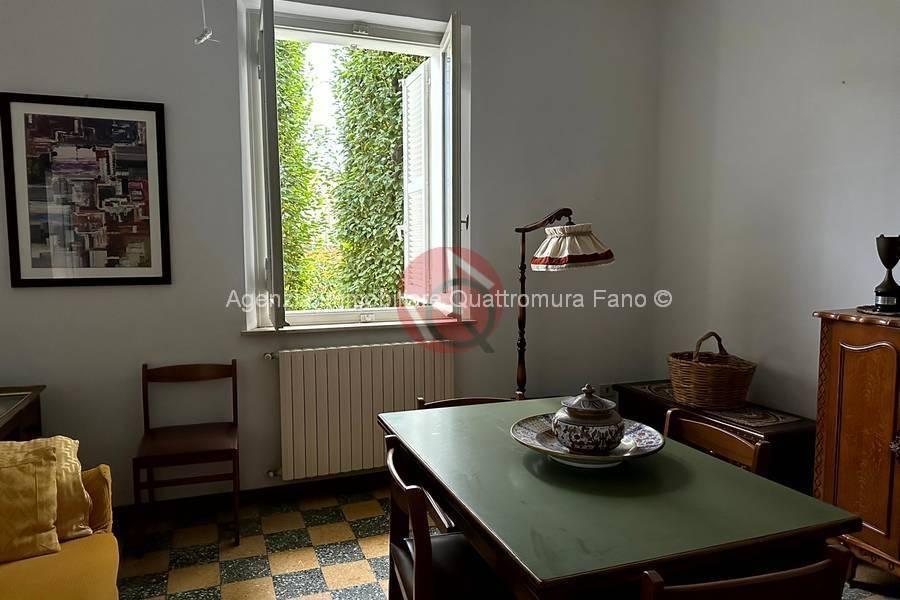 casa indipendente in vendita a Fano