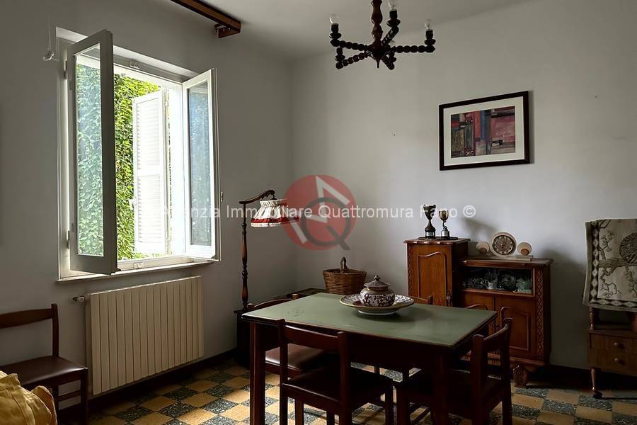 casa indipendente in vendita a Fano