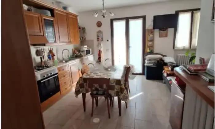 casa indipendente in vendita a Fano