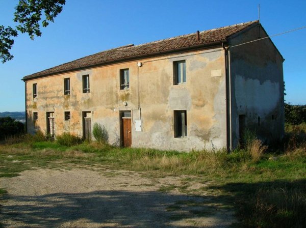 casa indipendente in vendita a Fano in zona Caminate