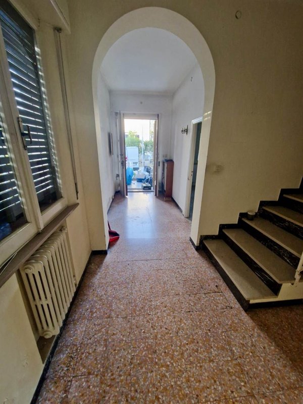 casa indipendente in vendita a Fano