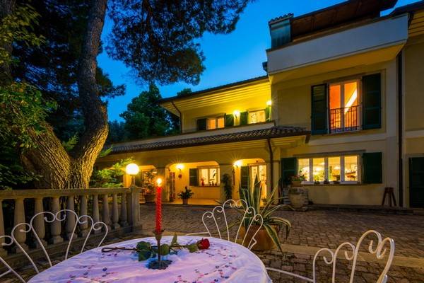 casa indipendente in vendita a Fano in zona Fenile
