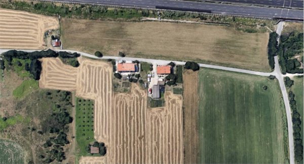 casa indipendente in vendita a Fano