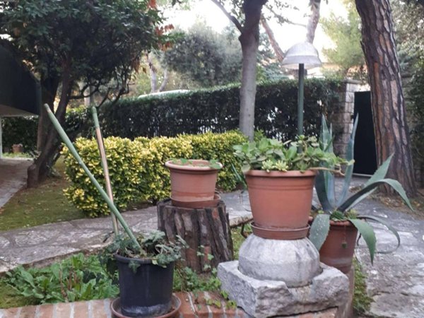 casa indipendente in vendita a Fano