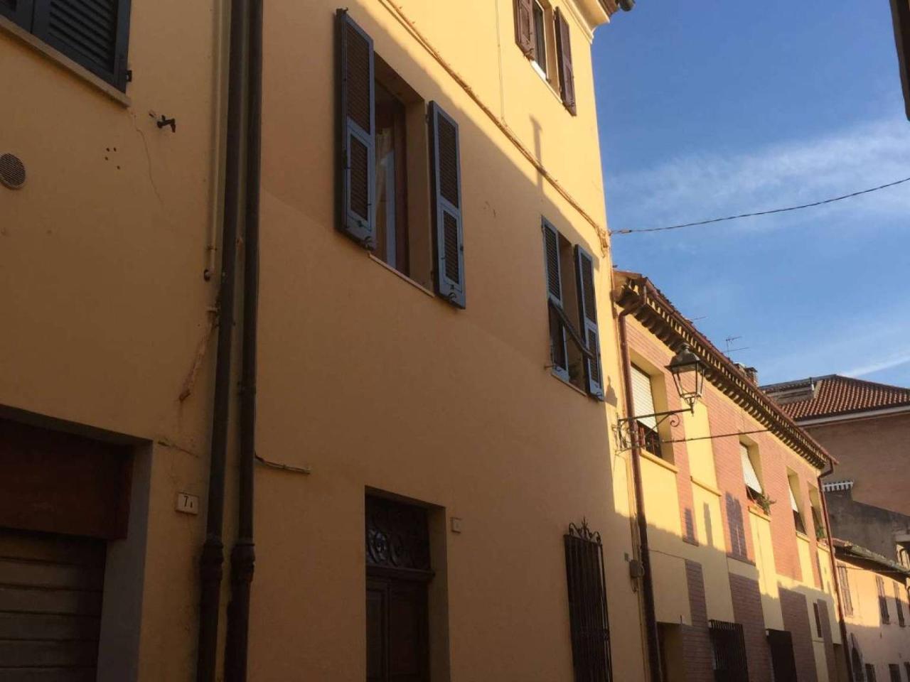 casa indipendente in vendita a Fano