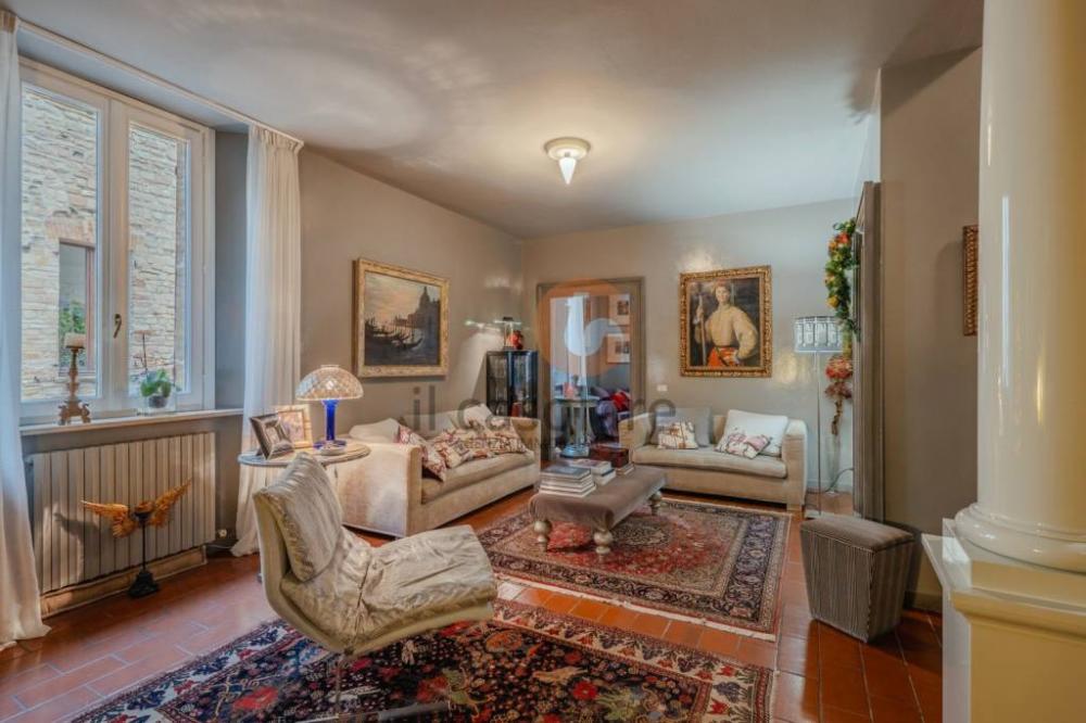casa indipendente in vendita a Fano