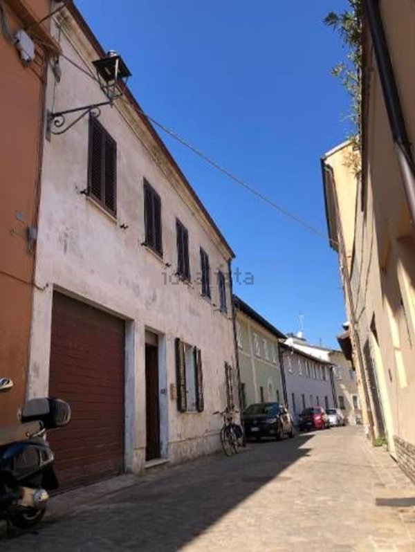 casa indipendente in vendita a Fano
