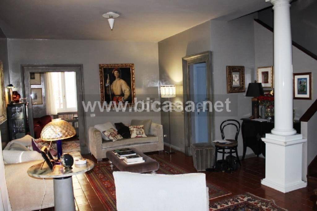 casa indipendente in vendita a Fano