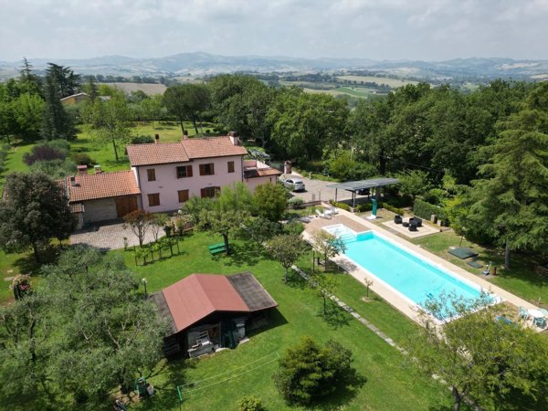 casa indipendente in vendita a Fano in zona Carignano Terme