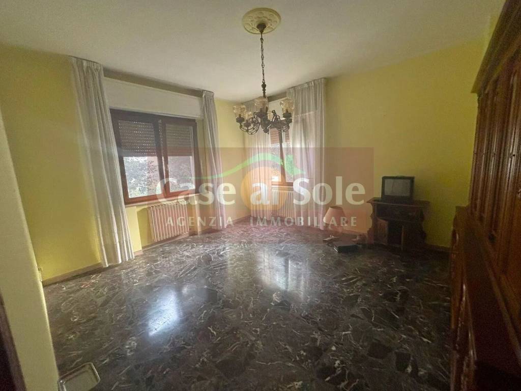 casa indipendente in vendita a Fano in zona Caminate