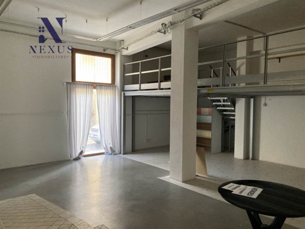 negozio in vendita a Fano