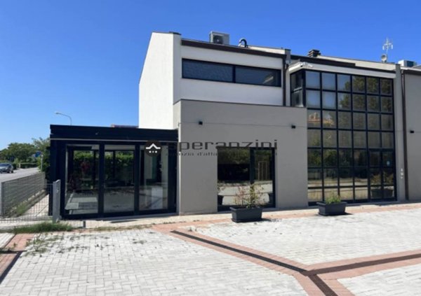 appartamento in vendita a Fano in zona Tombaccia