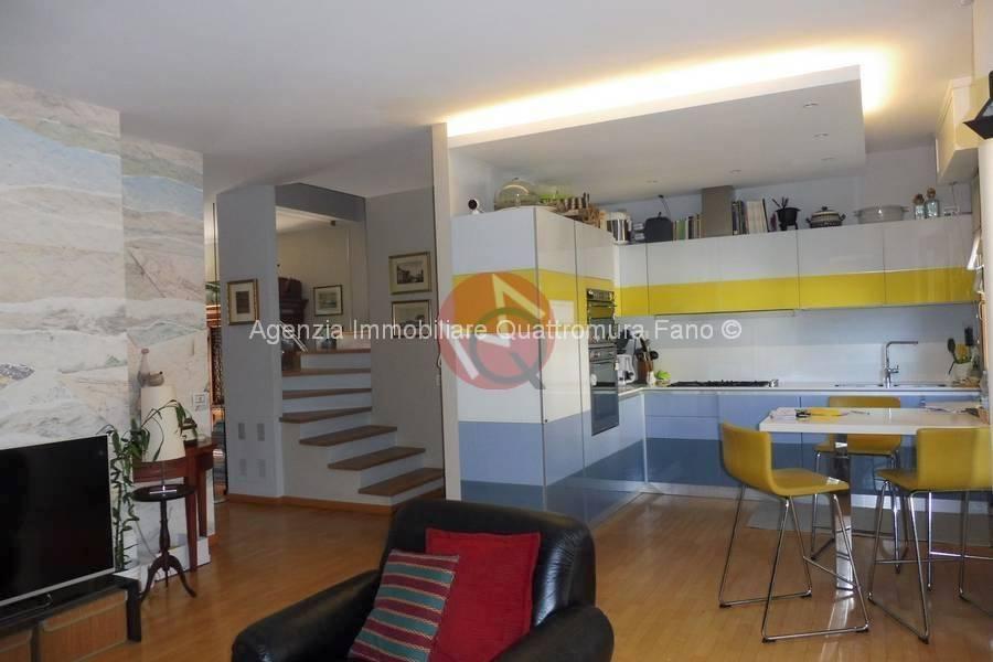 appartamento in vendita a Fano in zona Fenile