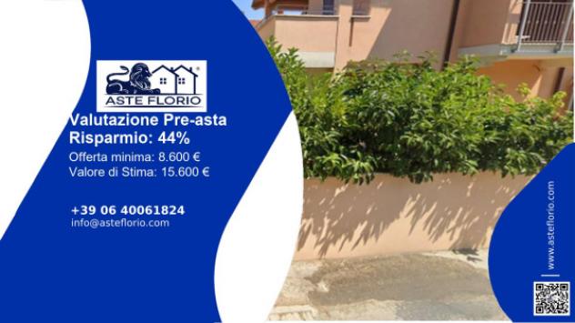 locale commerciale in vendita a Fano in zona Fenile