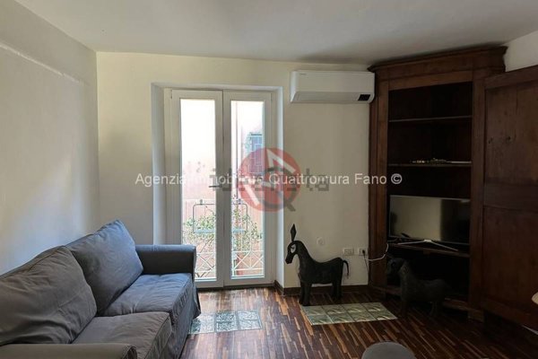 casa indipendente in vendita a Fano