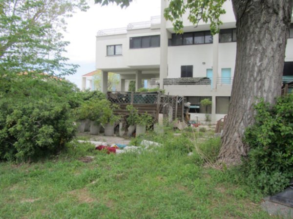 ufficio in vendita a Fano in zona Torrette