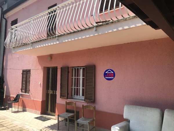 casa indipendente in vendita a Fano in zona Sant'Andrea