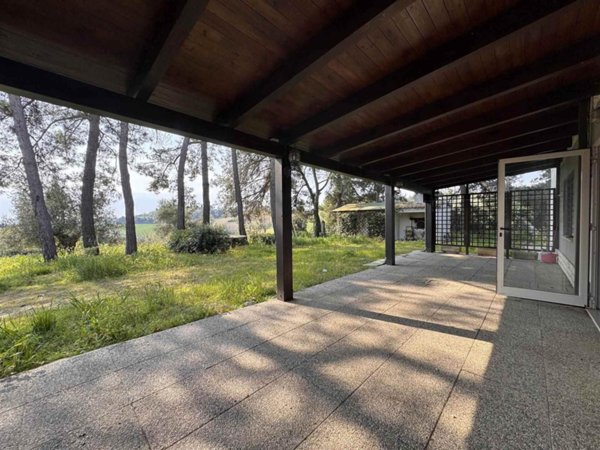 casa indipendente in vendita a Fano in zona Roncosambaccio