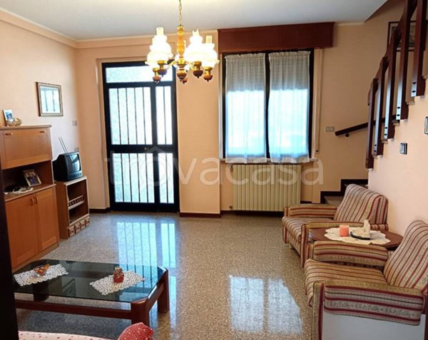 casa indipendente in vendita a Fano in zona Torrette