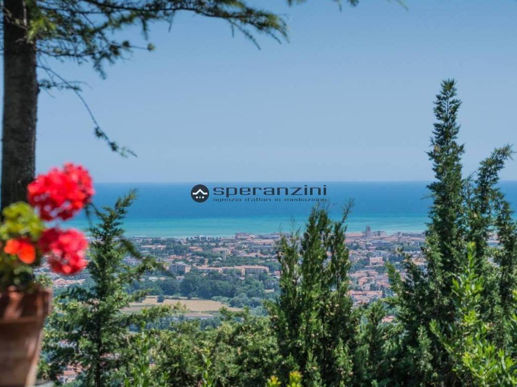 casa indipendente in vendita a Fano in zona Carignano Terme