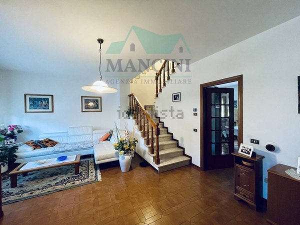 casa indipendente in vendita a Fano