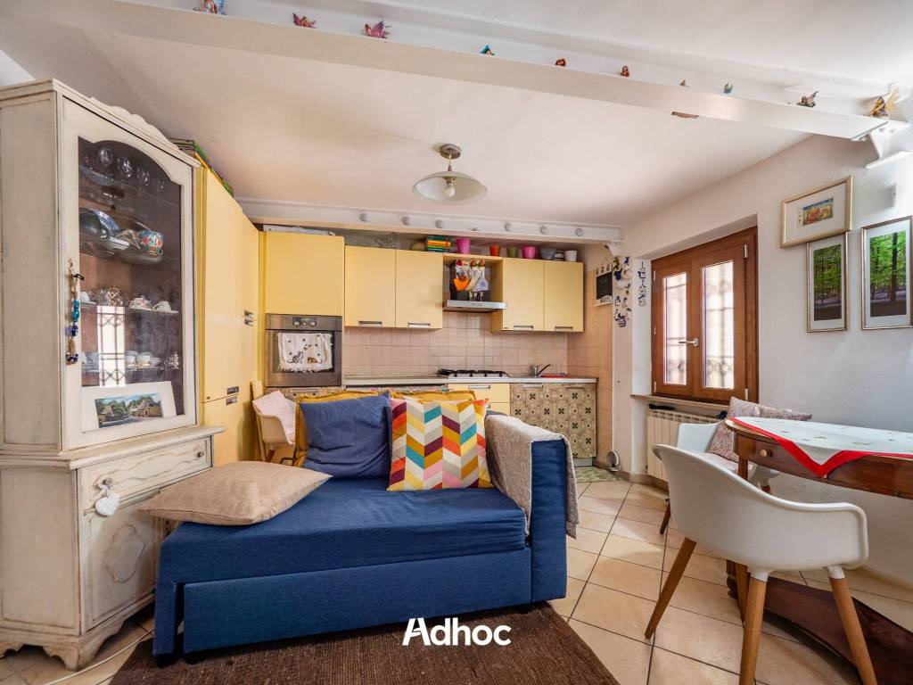 casa indipendente in vendita a Fano