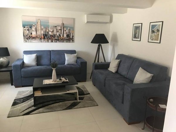 casa indipendente in vendita a Fano