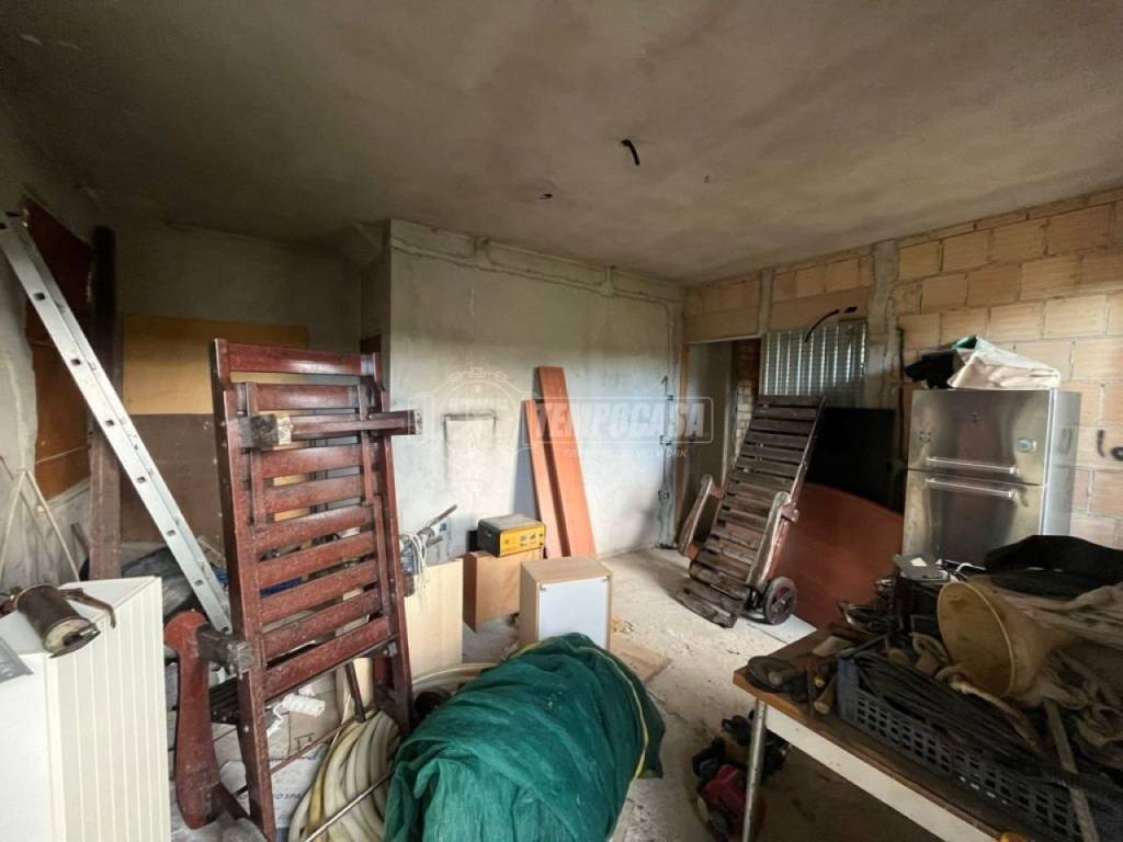 appartamento in vendita a Fano in zona Caminate