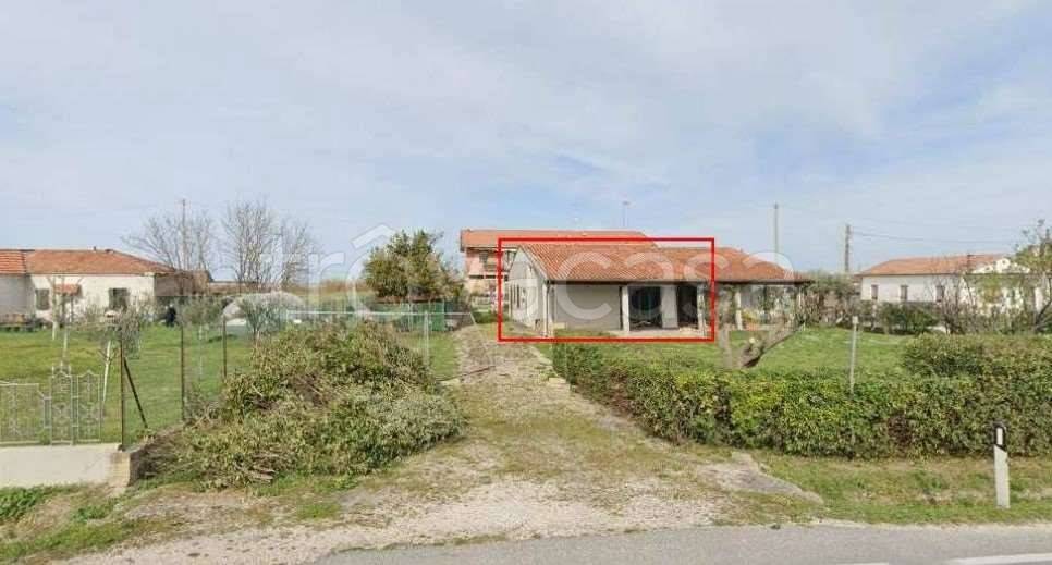 appartamento in vendita a Fano in zona Tombaccia