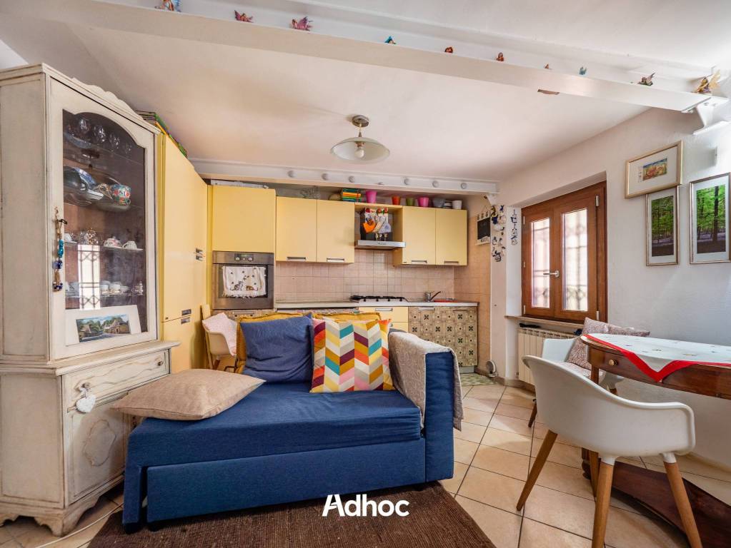 casa indipendente in vendita a Fano