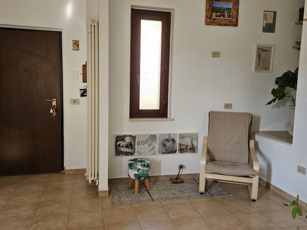 appartamento in vendita a Fano in zona Falcineto